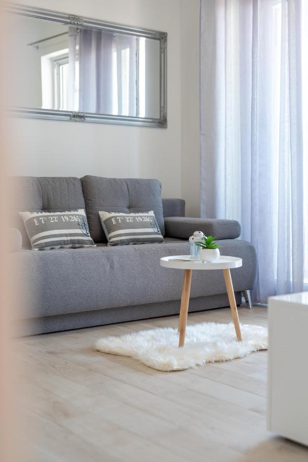 Toma Apartment